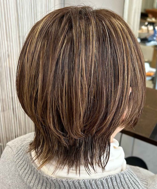 【50代のこなれヘア】白髪ぼかしも、シャレ見えも♡ まわりと差がつく「ハイライトウルフ」