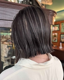 無難ボブより、断然コッチ推奨ーー！！【40・50代】白髪ごまかす◎「ハイライトボブ」