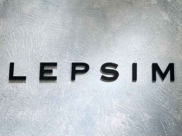 40・50代に爆売れ中ーーッ！【LEPSIM】着痩せ狙える♡「優秀パンツ」