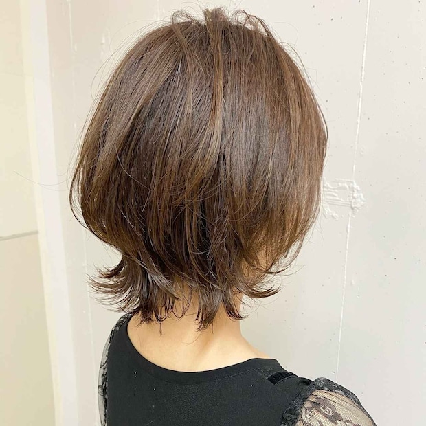 「頑張ってる感なくこなれたい」って大人へ！【40・50代】にちょうどいい「ウルフっぽヘア」
