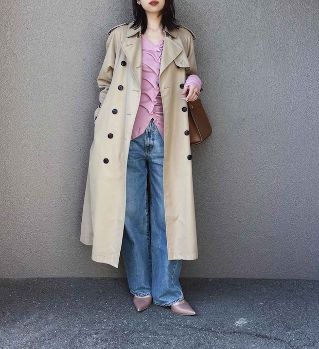 定番の「トレンチコート」を今っぽく！【40・50代】が真似したい「おしゃれ着こなし術」