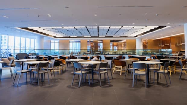 地元に戻って再就職したら、笑顔で近づいてきた同級生。友情をダシにした『企み』に「そんなことだと思った」