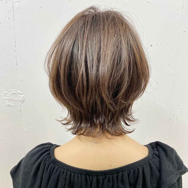 『野暮った見えヘア』から脱却！！【40・50代】こなれ & きちんと見え♡「すっきりウルフ」