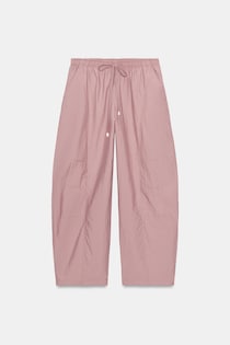 気になる腰まわり → 即カバー！【ZARA】40・50代が狙いたい「優秀バレルパンツ」