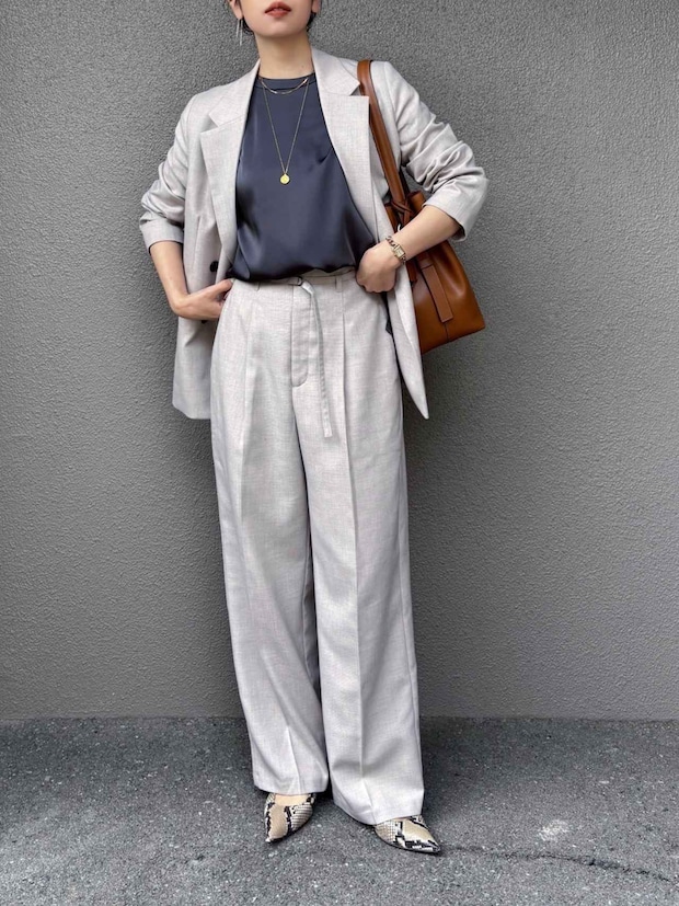 「プチプラアイテム」はこう取り入れる!【40代 × GU】オシャレさんが着こなす「パンツコーデ」