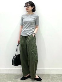 【GUのオリーブ】でトレンド見え！ 40・50代が狙いたい♡「今っぽパンツ」