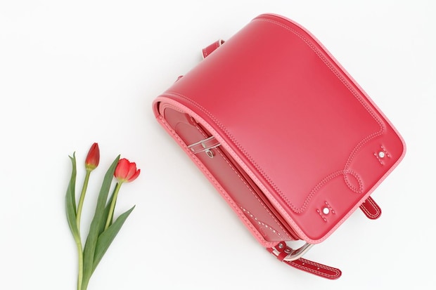 「え、もうないの！？」入学準備は完璧のはずが、、、小1男子の筆箱が『ブラックホール』だった件