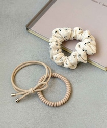 いつもの服に足すだけで春っぽ！【3COINS】手軽に印象チェンジ♡「小花柄ヘアアイテム」