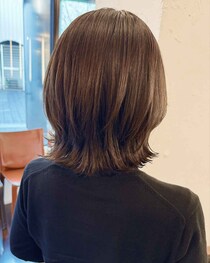 "昭和ヘア → 今っぽヘアに！！【40・50代】のアプデは「くびれウルフ」一択かも♡