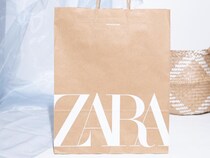 「サッと羽織れるのがない！」→【ZARA】1点投入でサマ見え♡「ニットジャケット」