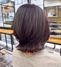 【40・50代】何年も同じボブ → それ、長さ変えない「レイヤー」で即今っぽヘアかも──！？