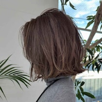 "白髪ぼかしもできるって最高♡【40・50代】が即マネしたい「大人の洗練ボブ」