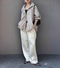 カジュアルになりすぎを防ぐ！【40・50代】“ブルゾン”を使った「最旬きれいめコーデ」