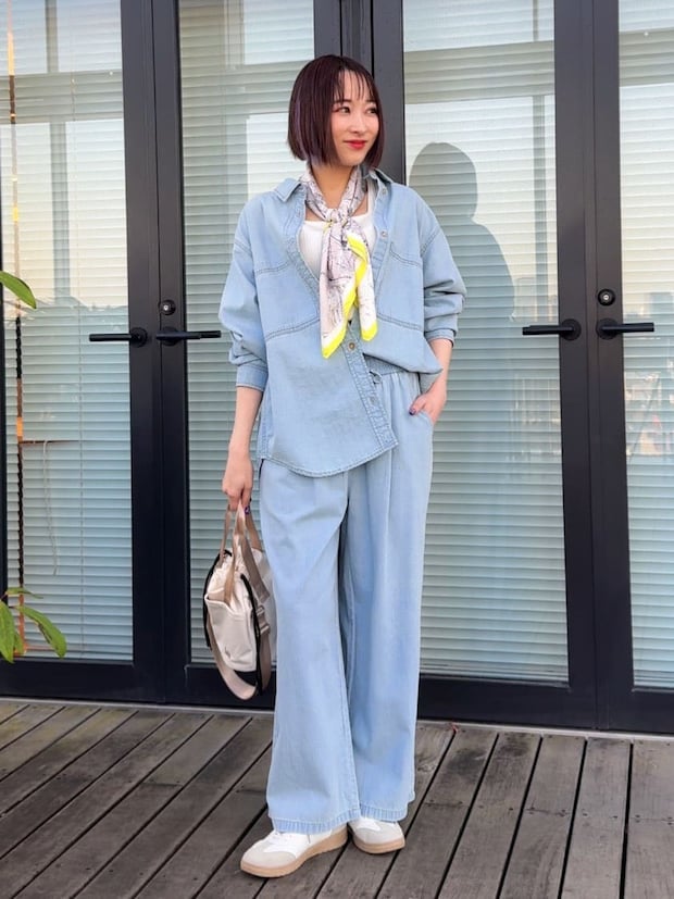 「手持ち服」→ もっとオシャレに!【SHOO・LA・RUE】大人が即試したい「スカーフアレンジ術」