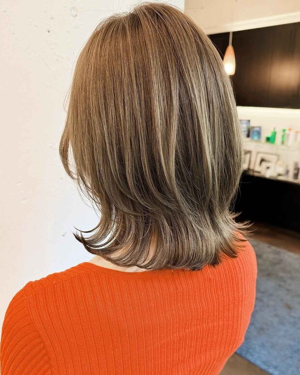「いつもと同じ髪型で」→ ちょっと待った!【40・50代】のイメチェンに♡「くびれウルフ」