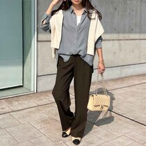 サッと穿いてこなれる♡【ユニクロ】40・50代がマネしたい「垢抜けパンツコーデ」