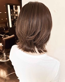 「髪型マンネリ中」な【40・50代】集合！ 程よく上品見えな「こなれレイヤーボブ」