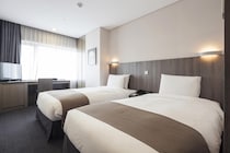 ＜母の日の大トラブル＞義姉「ホテルの支払いはまかせて！」→旅行当日まさかの“予約キャンセル”が発覚！？