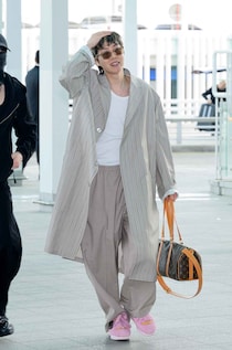 BTS・J-Hope、ラフすぎる私服なのに高級感“これで成立するの？”な着こなしに注目