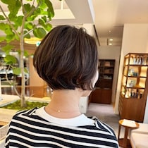 隠すより「活かす」が正解◎ 【40・50代】が試したい！「大人の白髪ぼかしボブ」