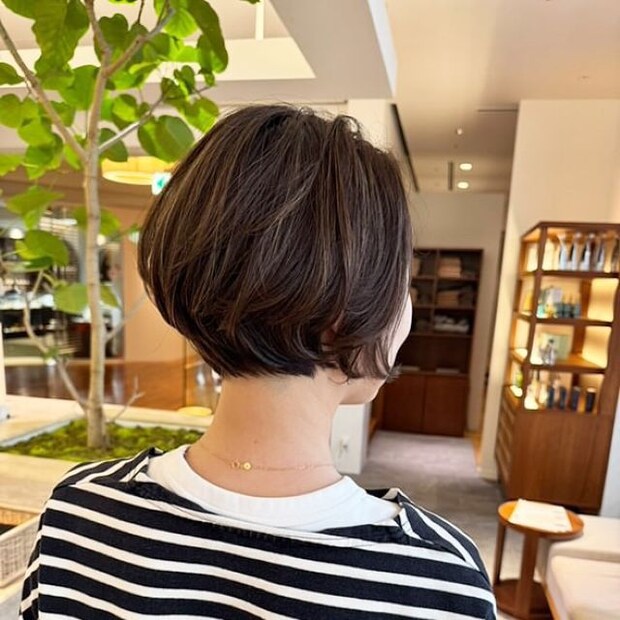 隠すより「活かす」が正解◎ 【40・50代】が試したい！「大人の白髪ぼかしボブ」