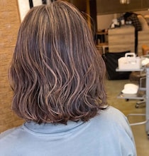 もっと早く知りたかった、、！！【40・50代】楽ちんにシャレ見え♡「白髪ぼかしヘア」