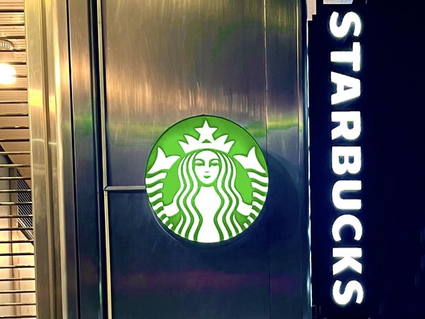気になるーーーッッ！！【スタバ】リニューアルした「人気ドリンク」って？