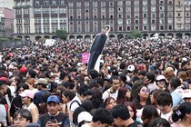 BTS登場で“街が完全停止” メキシコ熱狂、もはや国家イベント級