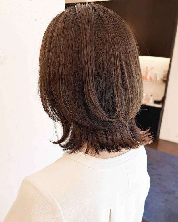 野暮ったいボブに終止符！【40・50代】がマネして即シャレ見え♡「垢ぬけウルフヘア」