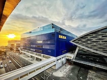 デカすぎる！世界最大IKEA“想像と違う使われ方”が話題、もはや家具屋じゃない？