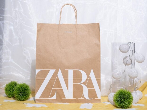 【ZARAのシャツ】が長ーく使えそう♡ 40・50代が垢抜ける「優秀シャツ」