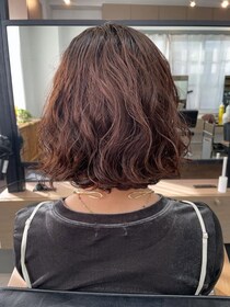 1秒でも早く髪セットしたい →【40・50代ママ】簡単セットでシャレる♡「控えめパーマヘア」