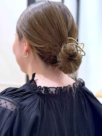 寝癖がひどい時ほどオススメ！【梅雨のヘアアレンジ】即真似したい♡「お団子 × バンスクリップ」
