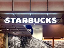今日は【スタバ】でランチしちゃう？「新作フード」がイイ感じ♡