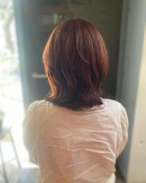 コレするだけで上品見え！【40・50代】長さを変えない「ウルフレイヤー」って？