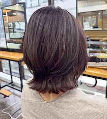 暑いからって「スカスカ」はNG！？【40・50代】が意識したい「動きのあるボブ」
