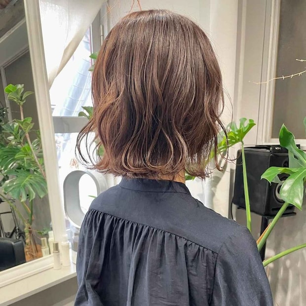 「なんかオシャレ」→ コレが理由か！【40・50代】におすすめ♡「動きのあるボブ」