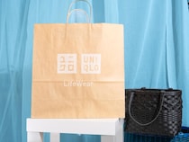 40・50代は【ユニクロの紺色】が頼れそう！ 大人がシャレる「ネイビーアイテム」