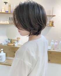 「美人見え」するならコレ！【40・50代】 首まわりスッキリ♡「ひし形ショートボブ」