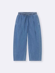 ひんやり快適【GUデニム風パンツ】が1,000円台に値下げ中！ おすすめの着こなしは？