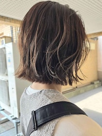 「暑いこの時期にぴったり！」【40・50代】髪型迷子ならコレ試して♡「シャレ見えボブ」