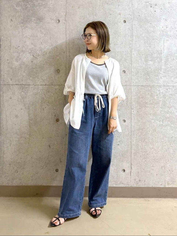 『デニムパンツ』はこう穿く!【LEPSIM】ちょっと変えるだけで印象が変わる「着回しテク」