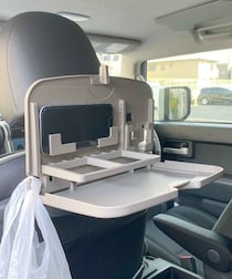 車内の“ちょっと不便”を解決！【3COINS】の「便利CARグッズ」
