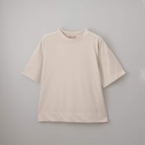 「夏の体型カバー」にこの1枚！【ニトリのN+】大人が狙いたい「優秀トップス」