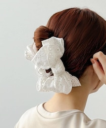夏のまとめ髪にプラス♡【3COINS】大人に似合う「リボンヘアアクセ」