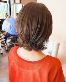 この夏イメチェンしたい【40・50代】へ！ カットでこなれる「ウルフボブ」