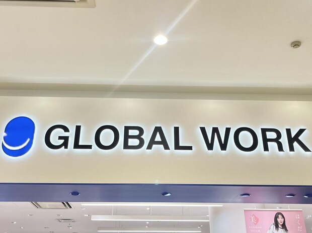 1枚でも重ねても羽織っても可愛い！【グローバルワーク】おしゃれママ店員が着こなす「シアーカーデ」