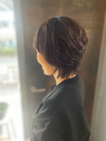 ウルフすぎないから試せそう！！【40・50代】上品 × 華やか見え♡「ウルフレイヤーヘア」
