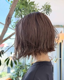 白髪染めに疲れた【40・50代】に朗報！ 一気にシャレ見え♡「ハイライトボブ」