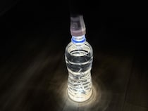“停電時”に「ペットボトル」が使える！ 知っておくだけで安心な【簡単ランタン】